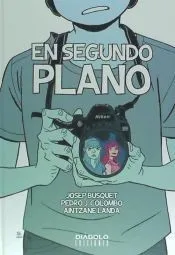En segundo plano
